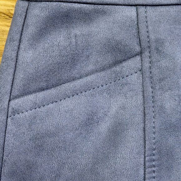 Loft Women’s Skirt Minimalist Capsule Clean Faux Suede A-Line Neutral Gray Sz 4 - Picture 8 of 9